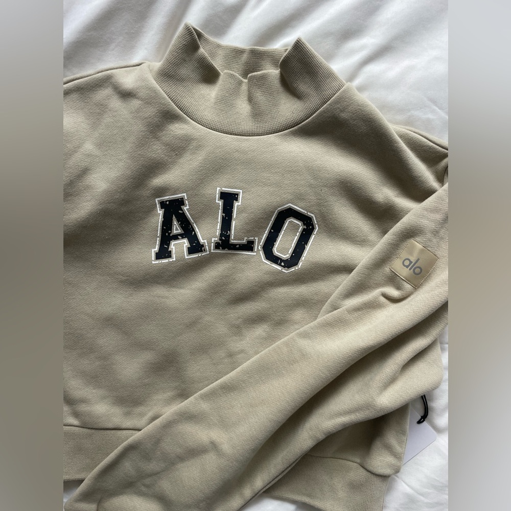 Alo cropped sweater